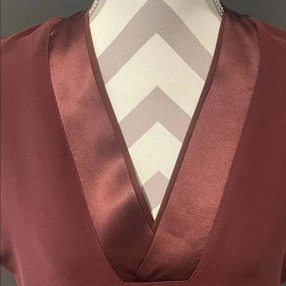 🔥🔥🔥Winter Clearance Price!!!
Vince Burgundy V-Neck Dress - Picture 3 of 9